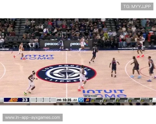 快船关键抢断引发快速反击