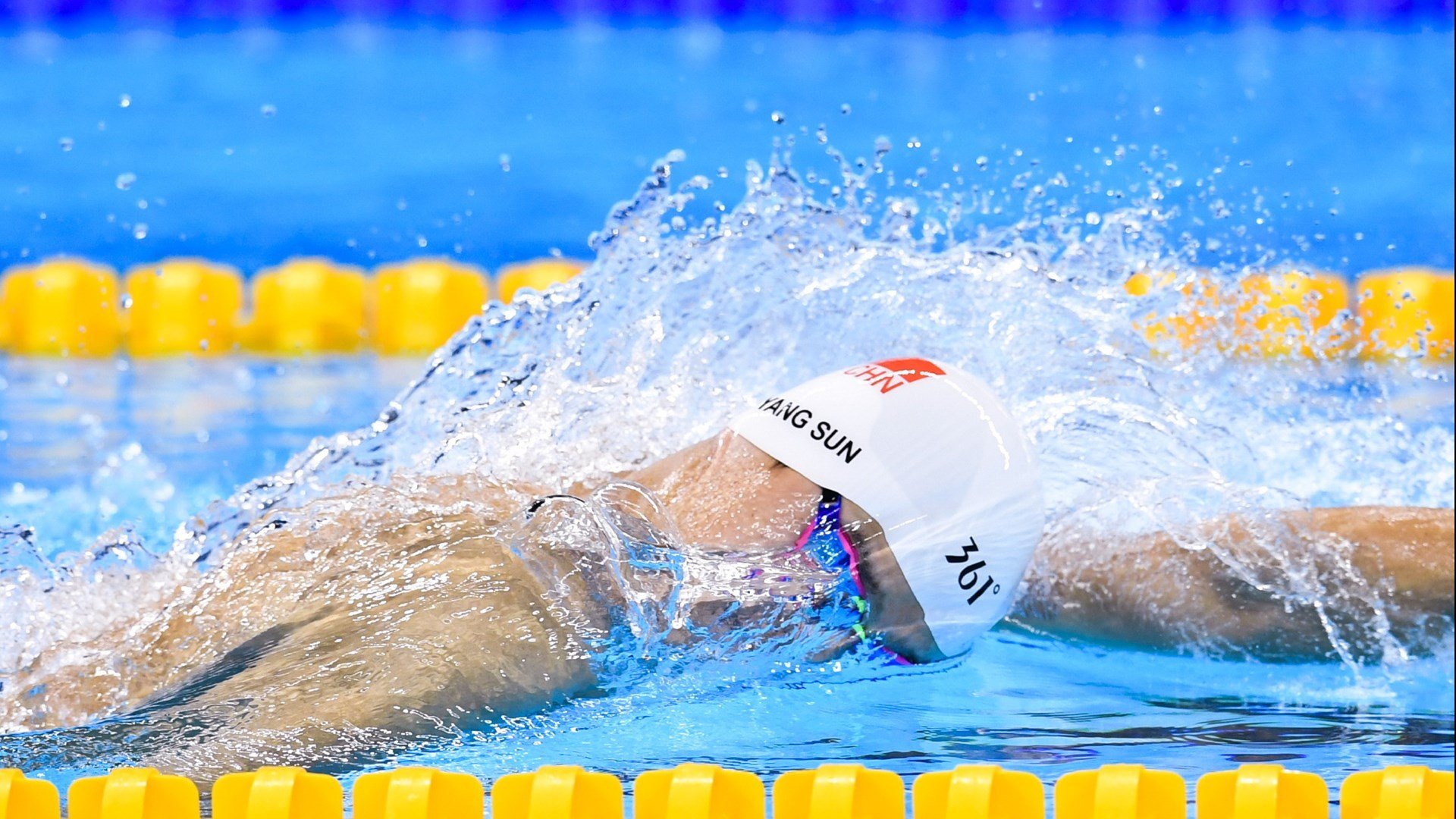 F1赛事中最激动人心的十个瞬间,f1最精彩的一场比赛